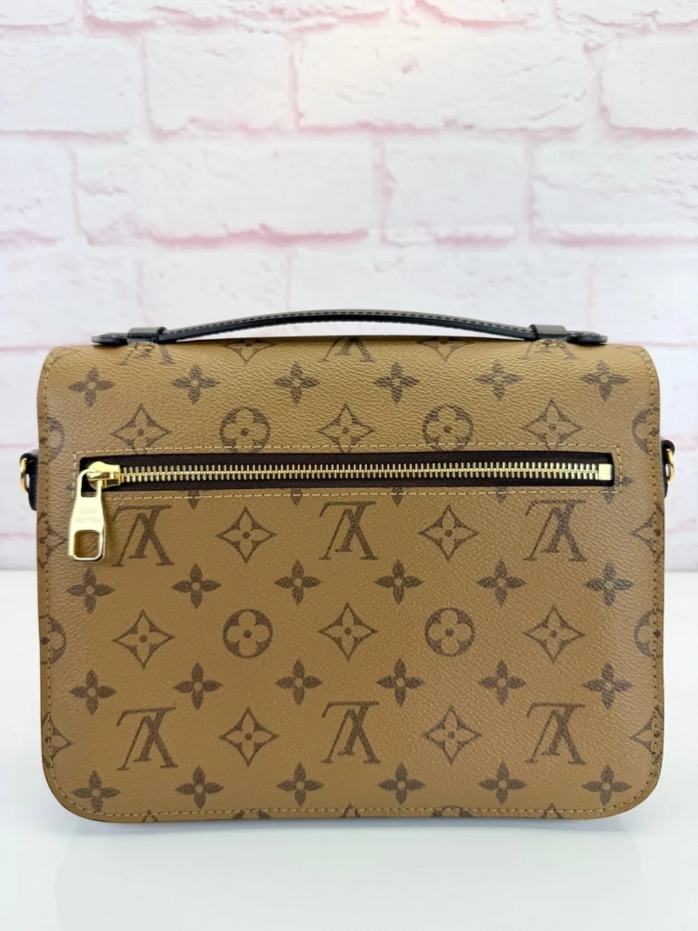 Louis Vuitton authentic louis
